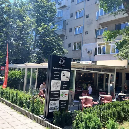 Nikos Apartment *